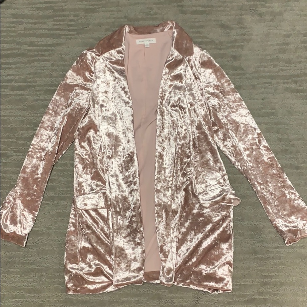 Women’s blush velvet blazer size S